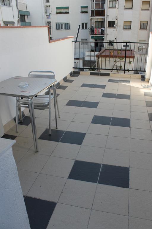 Hostal Cal Siles El Prat de Llobregat Exterior photo